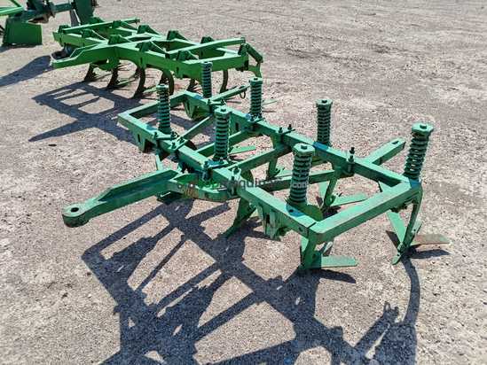 Cultivador de 7 brazos con muelles