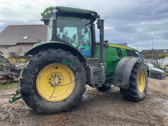 Tractor agrícola - John Deere - 7215R