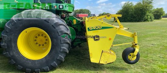 Cosechadora de Cereal - John Deere - 7700