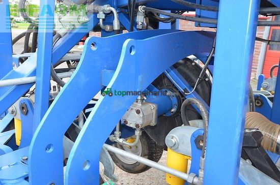 Sembradora - Treffler - tg 300.1 + lemken säschiene