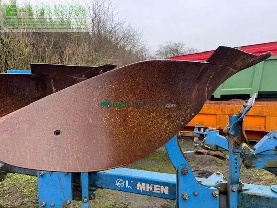 Arado - Lemken - tansanit 7corps