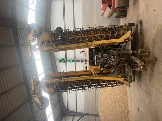 Empacadora gigant - New Holland - Bb9070
