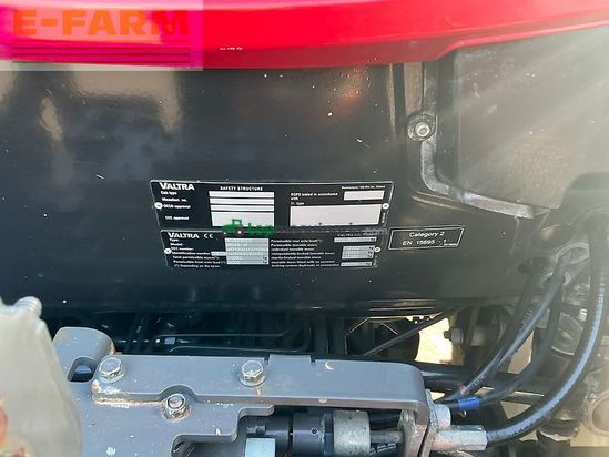 Tractor agrícola - Valtra - n114 hi tech tractor (st25634)