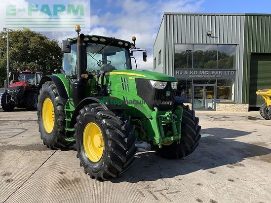 Tractor agrícola - John Deere - 6215r tractor (st24210)
