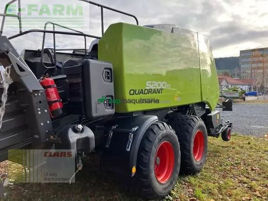Empacadora gigant - Claas - quadrant 5200 fc tandem