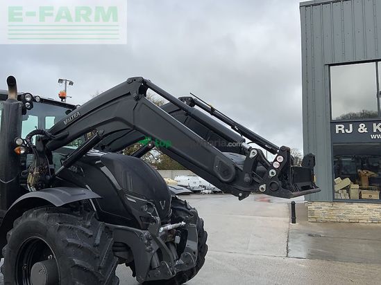 Tractor agrícola - Valtra - t174 active unlimited tractor (st25060)