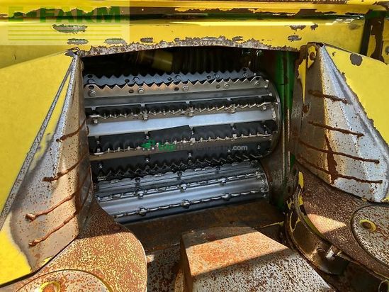 Cosechadora de Cereal - John Deere - 8300 t4f