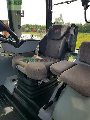 Tractor agrícola -  - traktor mf 8480 / neuer triebsatz, frontzapfwelle