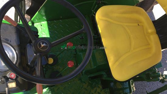 Tractor agrícola - John Deere - 3140 con pala