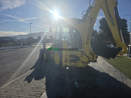Retroexcavadora - New Holland B 100 B