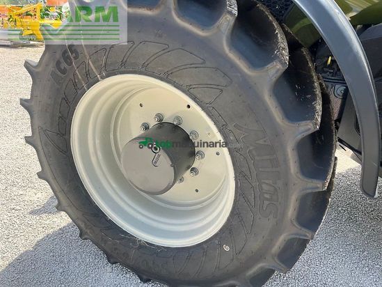 Tractor agrícola - Valtra - t215 d forst mit rüfa und forstkabine