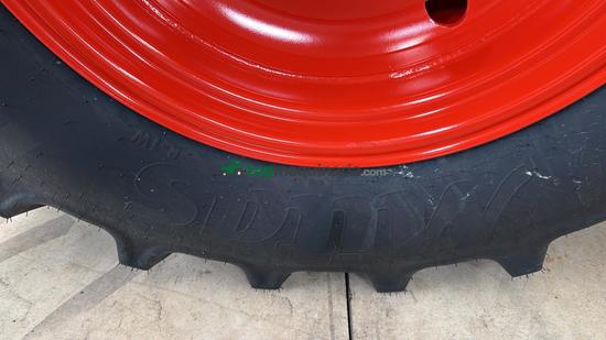 Tractor agrícola - ARION 620