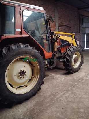 TRACTOR USADO MARCA FIAT MODELO F100 CON PALA