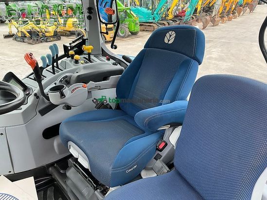 Tractor agrícola - New Holland - t7.210 tractor (st27474)