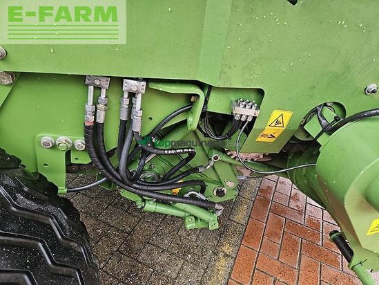 Empacadora gigant - Krone - comprima v 150 xc