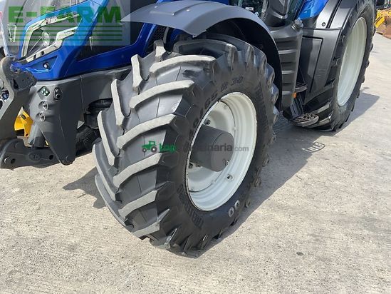 Tractor agrícola - Valtra - t195 versu tractor (st23736) Versu