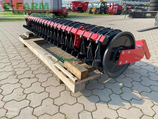 Grada rotativa - Kverneland - kerner crackerwalze zur ngh-serie