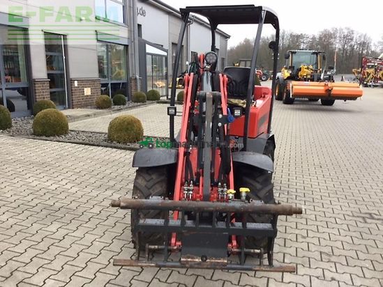 Minicargadora - Schaffer - 2630