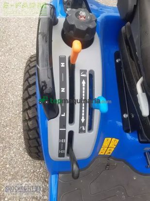 Tractor agrícola - New Holland - boomer 25 c