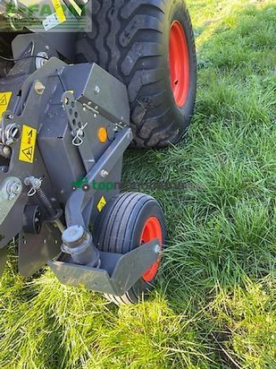 Empacadora gigant - Claas - variant 485 rc
