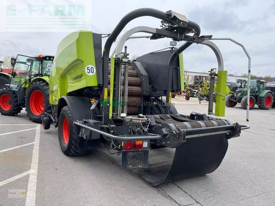 Empacadora gigant - Claas - rollant 454 rc uniwrap