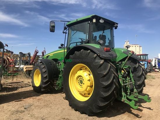 Tractor agrícola - John Deere - 8330