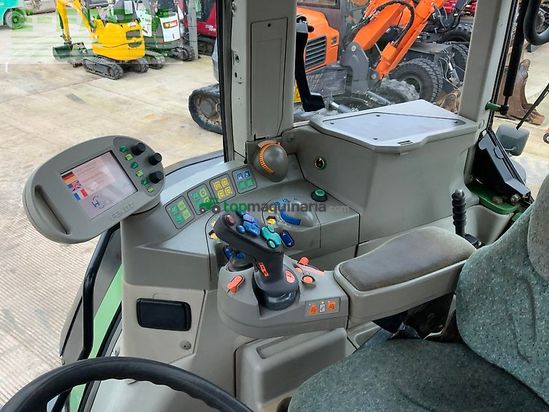 Tractor agrícola - Fendt - 716 tractor (st25458)