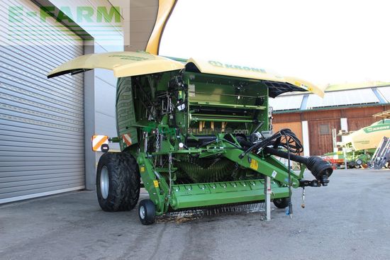 Empacadora gigant - Krone - comprima v 150 xc