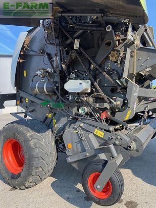 Empacadora gigant - Claas - variant 385 rc