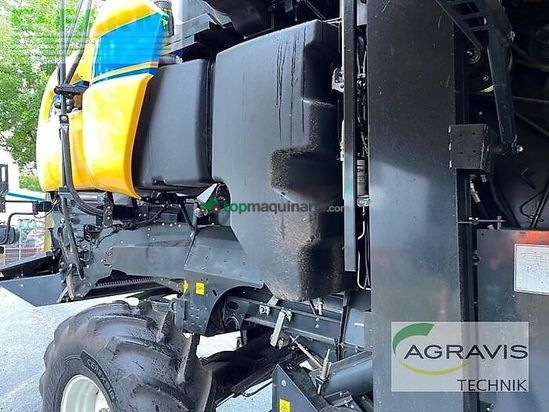 Cosechadora de Cereal - New Holland - cx 8.80 raupe