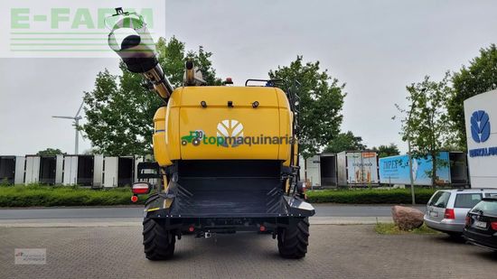 Cosechadora de Cereal - New Holland - cx 8.70 neumaschine