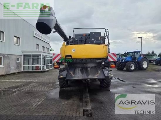 Cosechadora de Cereal - New Holland - cr 9080