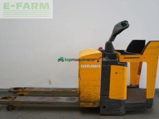 Elevadora - Jungheinrich - ere120