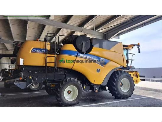Cosechadora de Cereal - New Holland - cx8-70