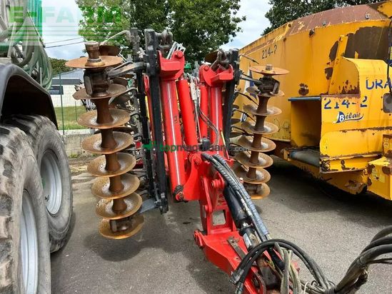 Grada de disco - Gregoire Besson - acerox32d