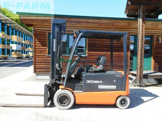 Elevadora - Doosan - b30x-5 triplex + ss + 4. kreis