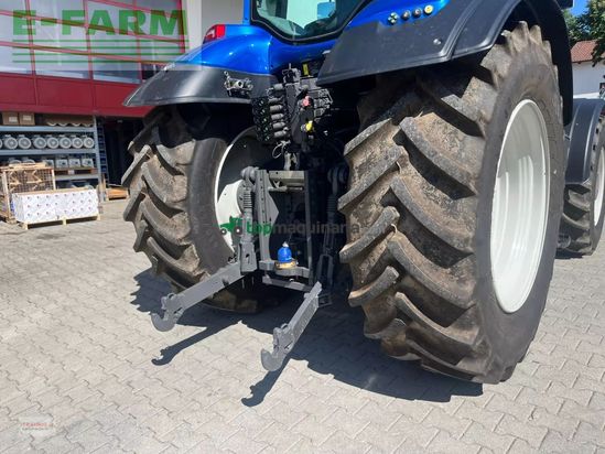 Tractor agrícola - Valtra - t215 d 60 km/h