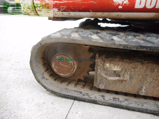 Excavadora - Bobcat - 341 d ( 5.300kg ) sw + schaufel + hydr. niederha