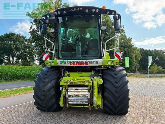 Cosechadora de Cereal - Claas - jaguar 950 inkl. orbis 750 pu 300