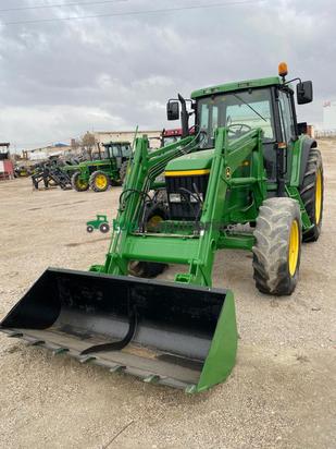 Tractor agrícola - John Deere - 6506 con pala John Deere 