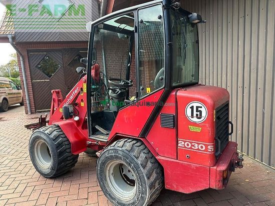 Minicargadora - Schaffer - 2030 s mit kabine und straßenbeleuchtung