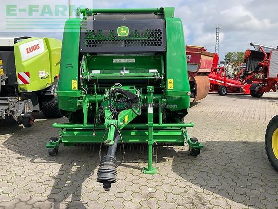 Empacadora gigant - John Deere - 990