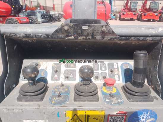 Brazo MANITOU 200ATJ