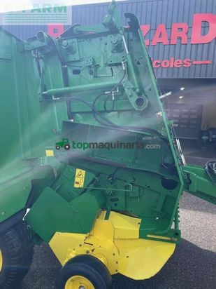 Empacadora gigant - John Deere - 572