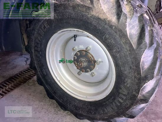 Tractor agrícola -  - tt220