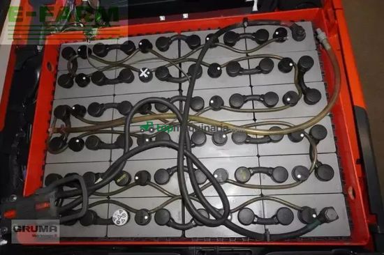 Elevadora - Linde - e 18 evo 386-02