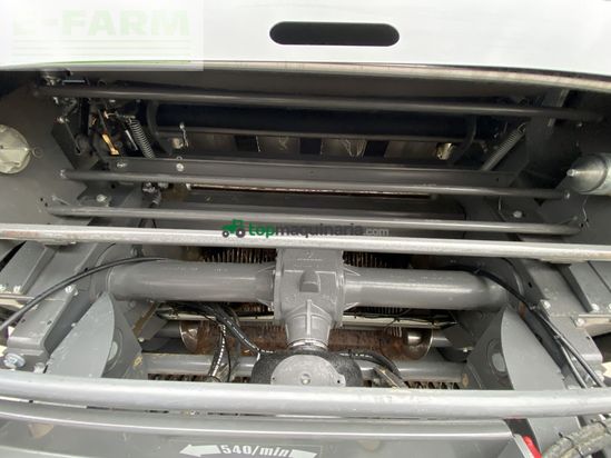 Empacadora gigant - Fendt - rotana 160 v