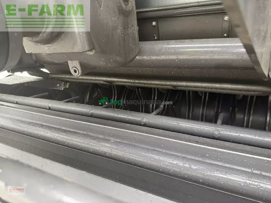 Empacadora gigant - Claas - variant 560 rc pro