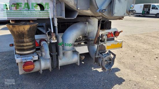Equipamiento / accesorio - Fliegl - güllezubringer mit krone fahrgestell