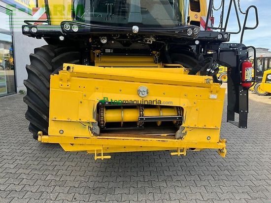 Cosechadora de Cereal - New Holland - cr 7.90 allrad